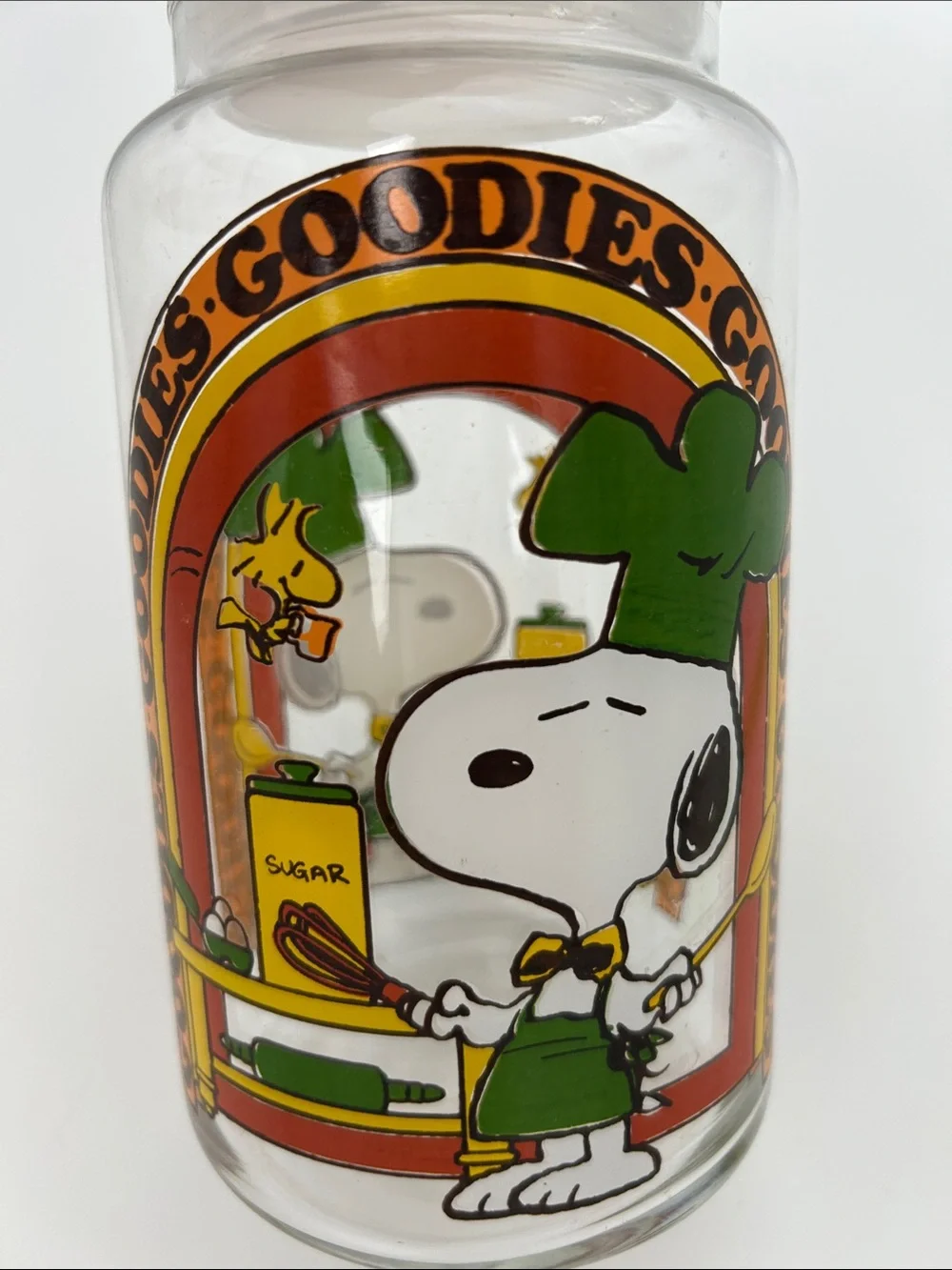 Snoopy Vintage Goodies Glass Jar Peanuts Snoopy & Woodstock design, a Must Have!